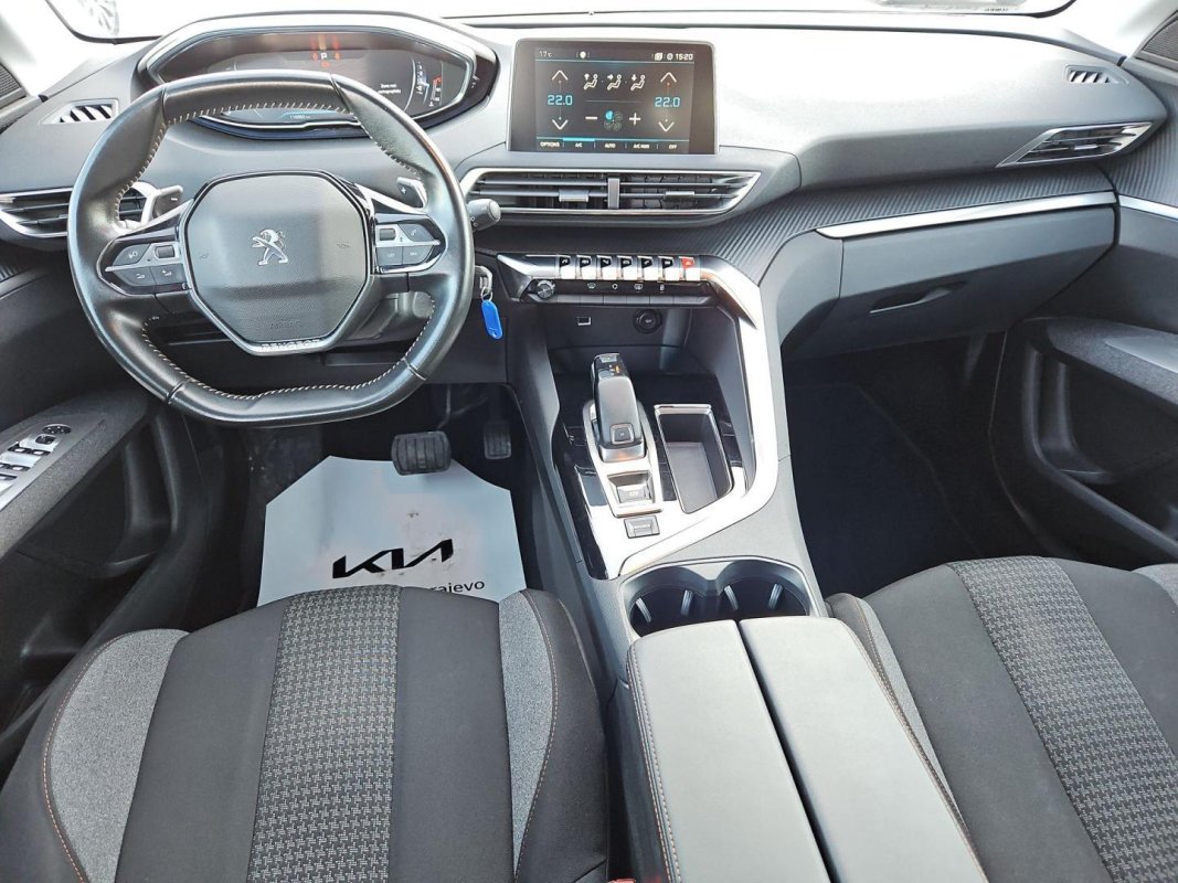 automobil Automobil