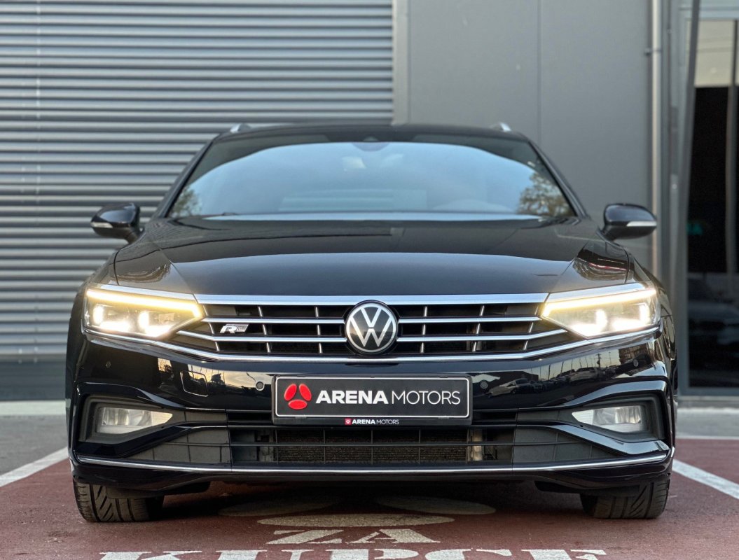 Automobil