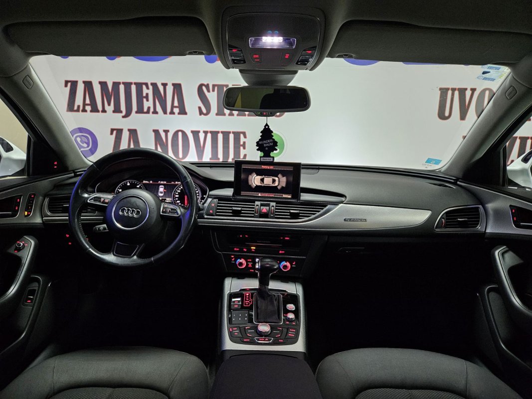 Automobil