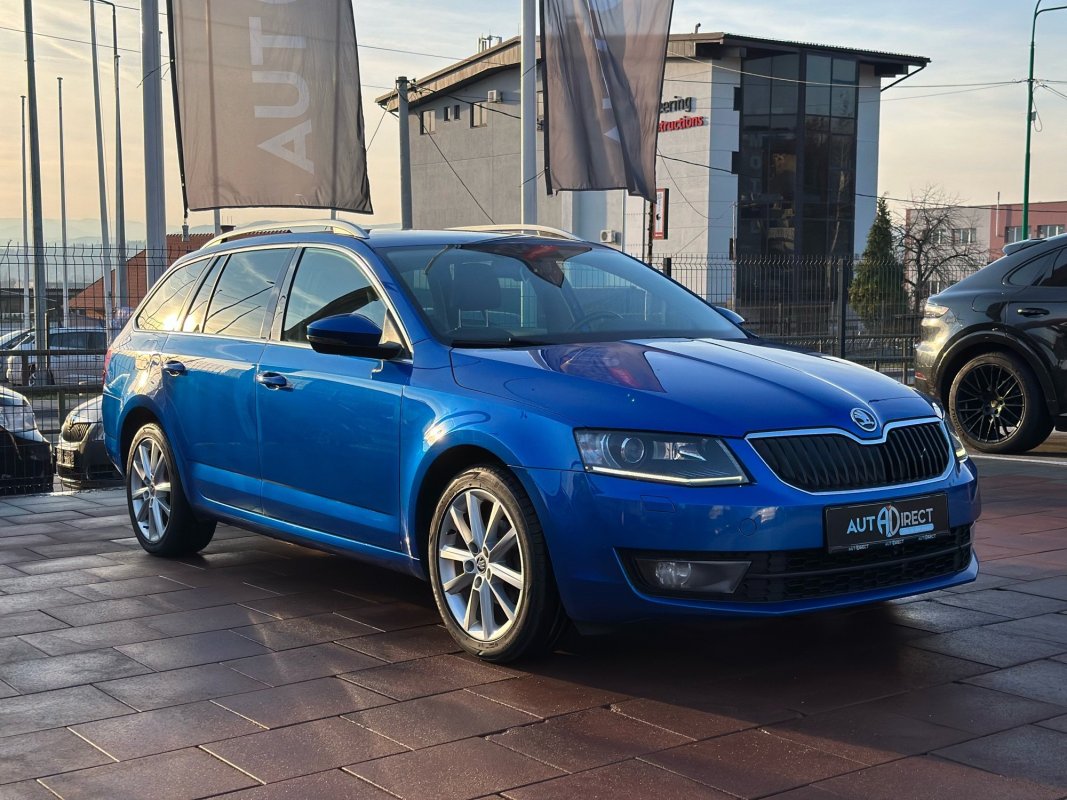 Automobil