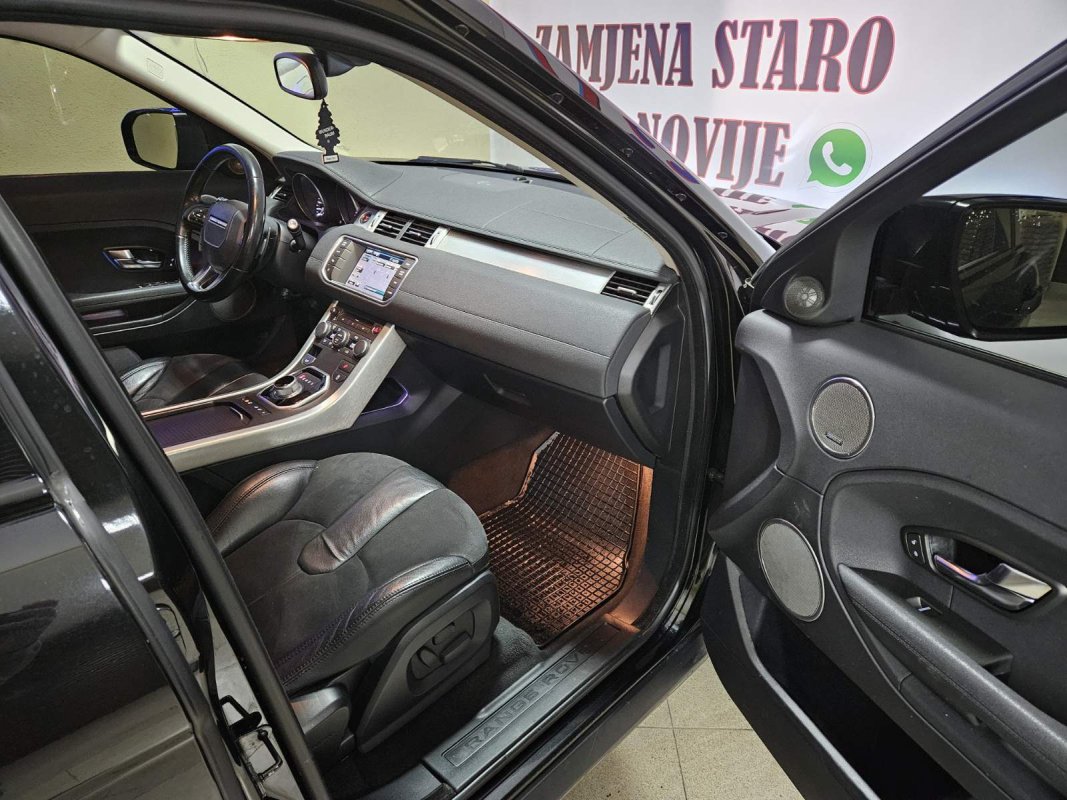 Automobil