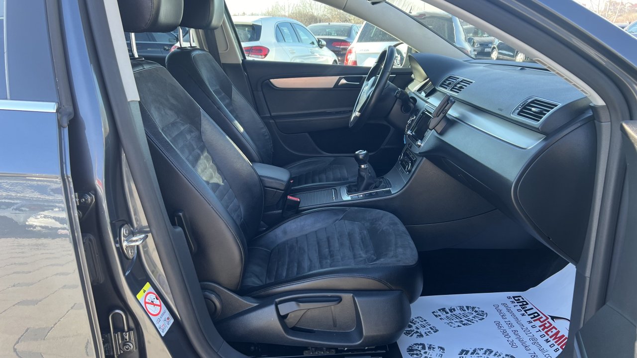 Automobil