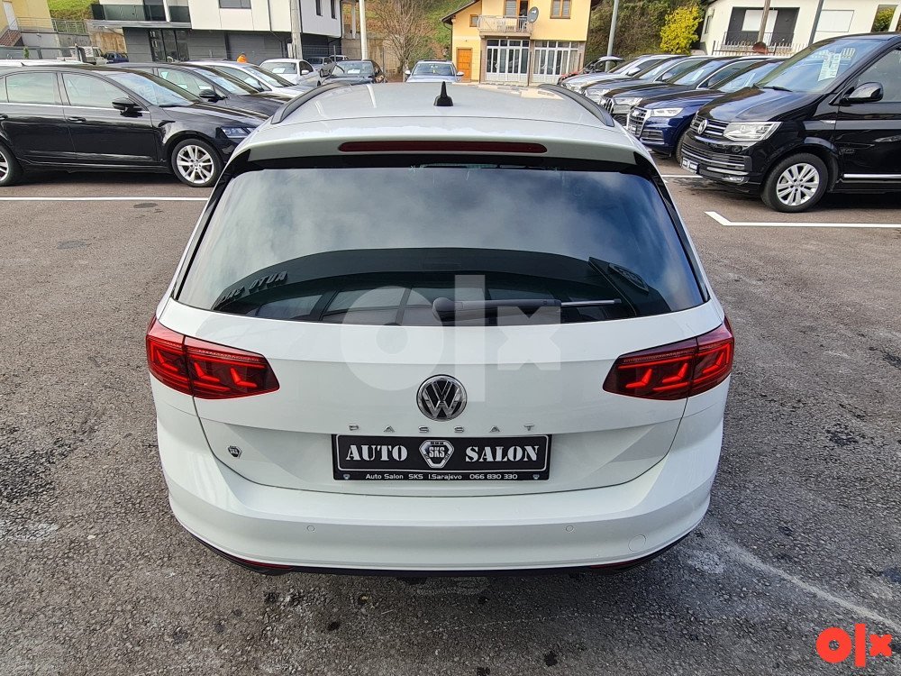 Automobil
