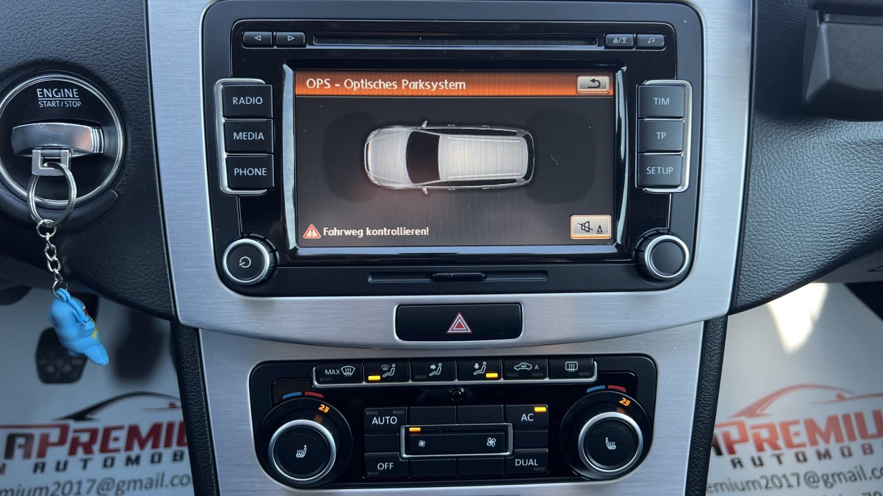Automobil