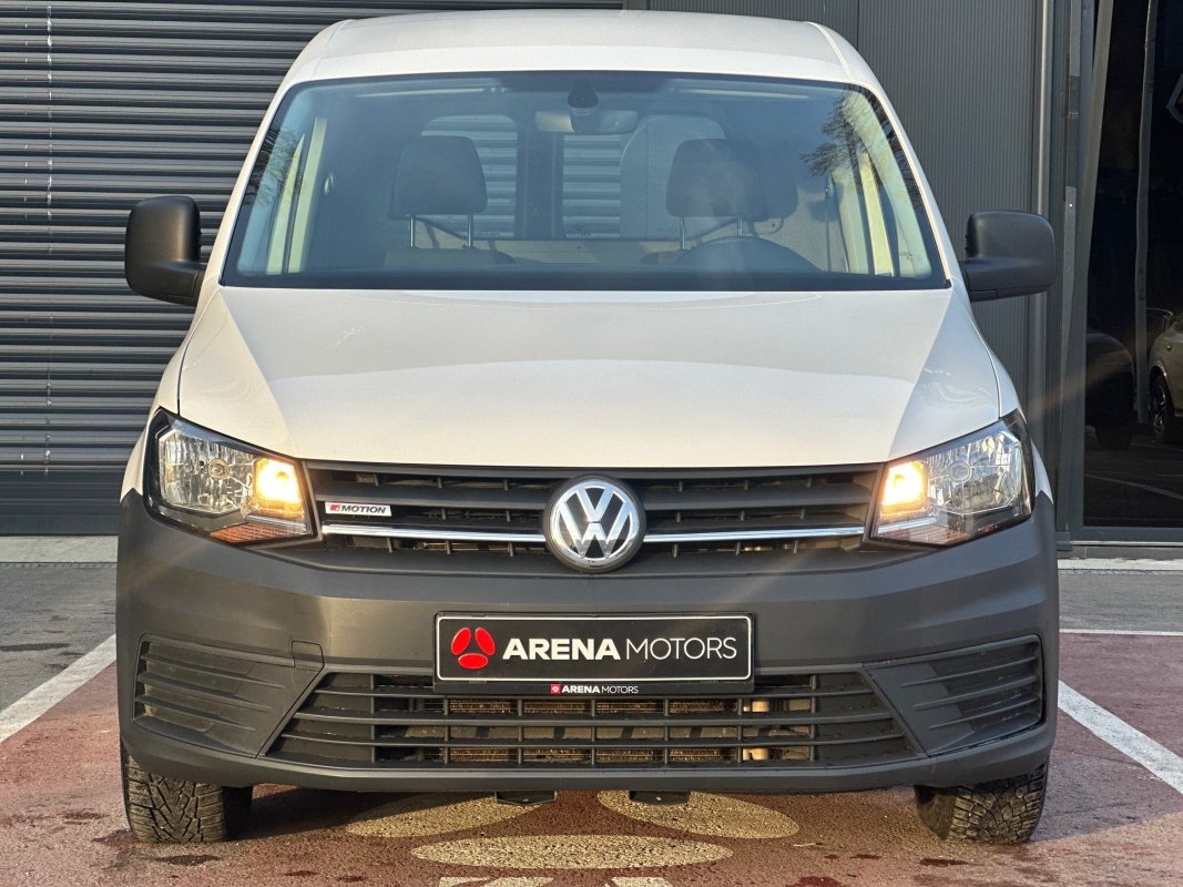 Automobil
