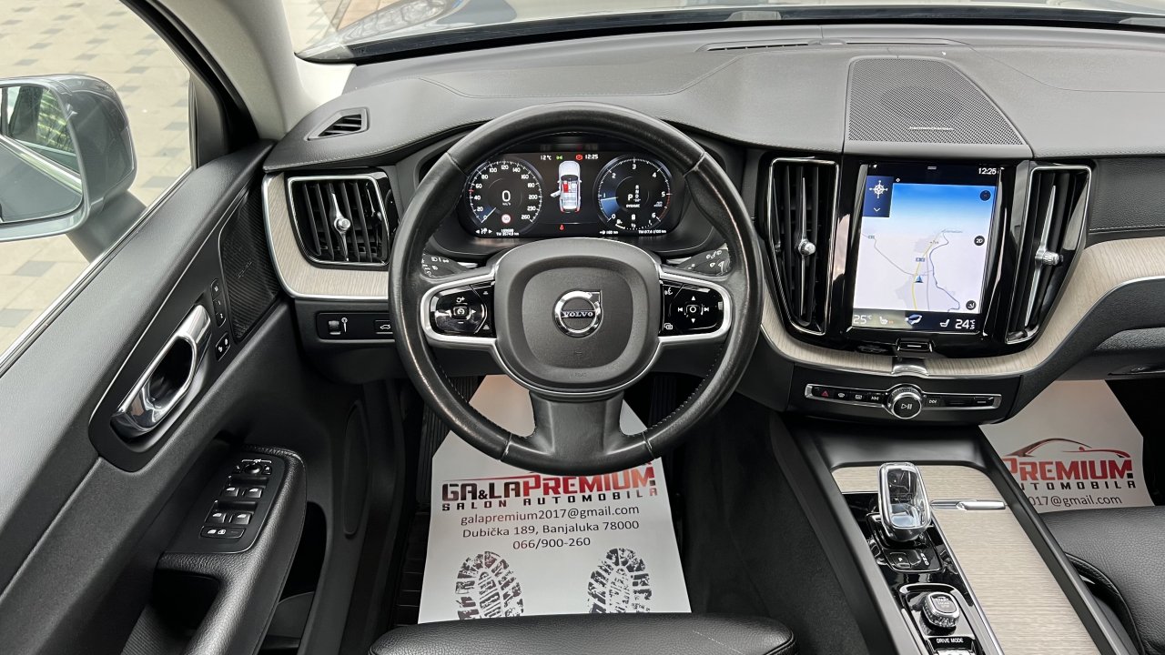 Automobil