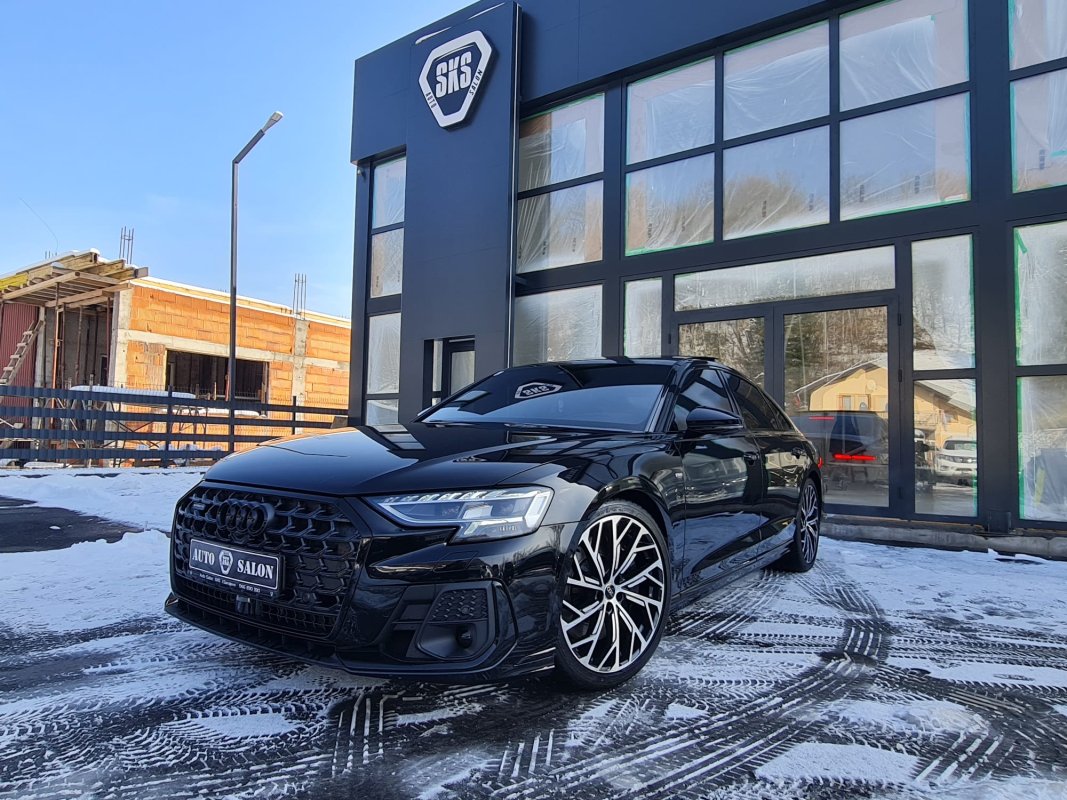 Automobil