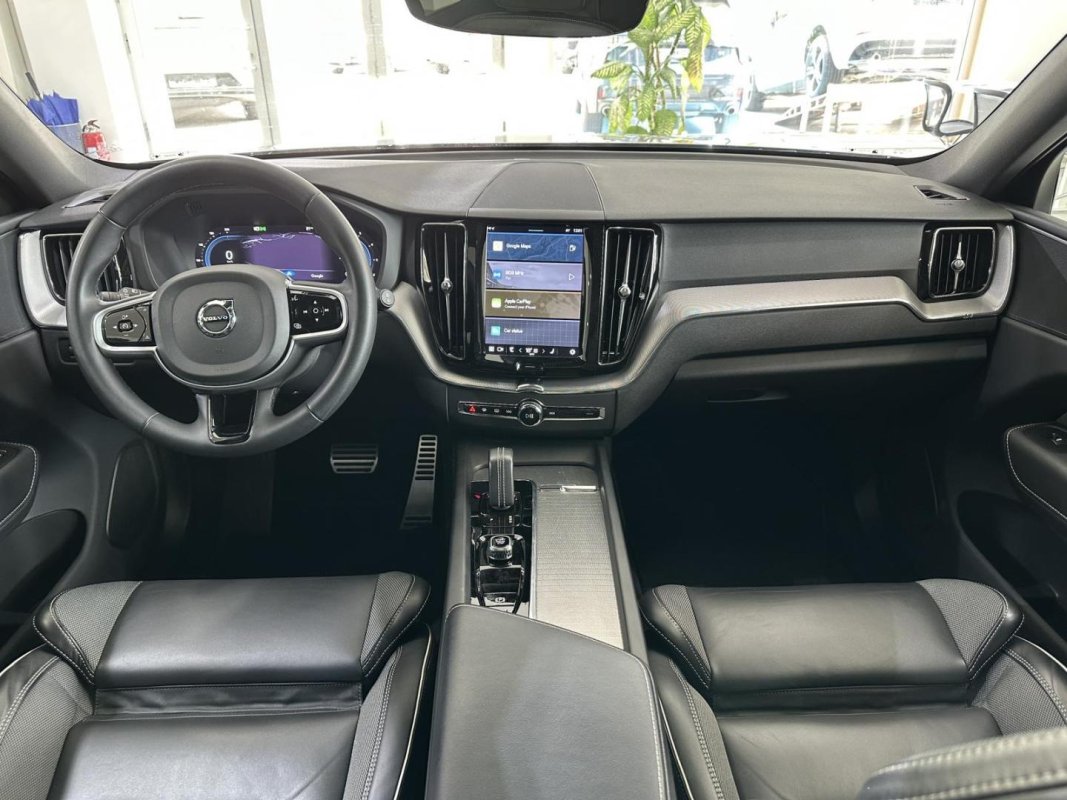Automobil