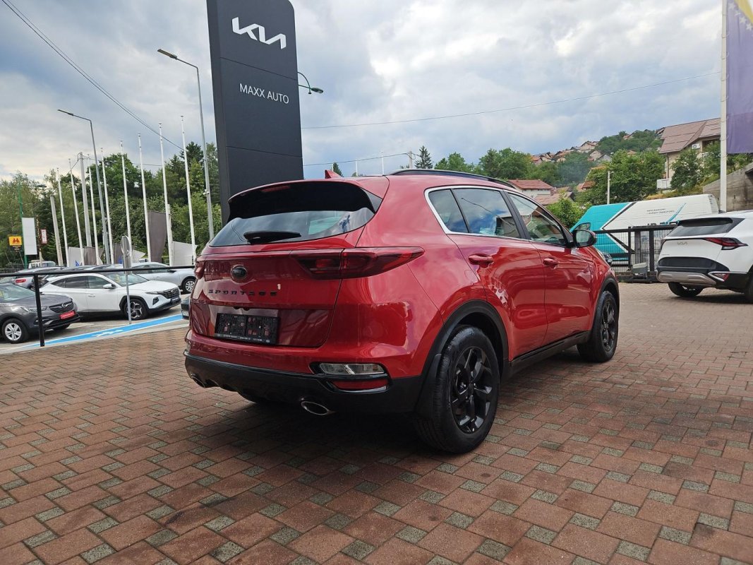 Automobil