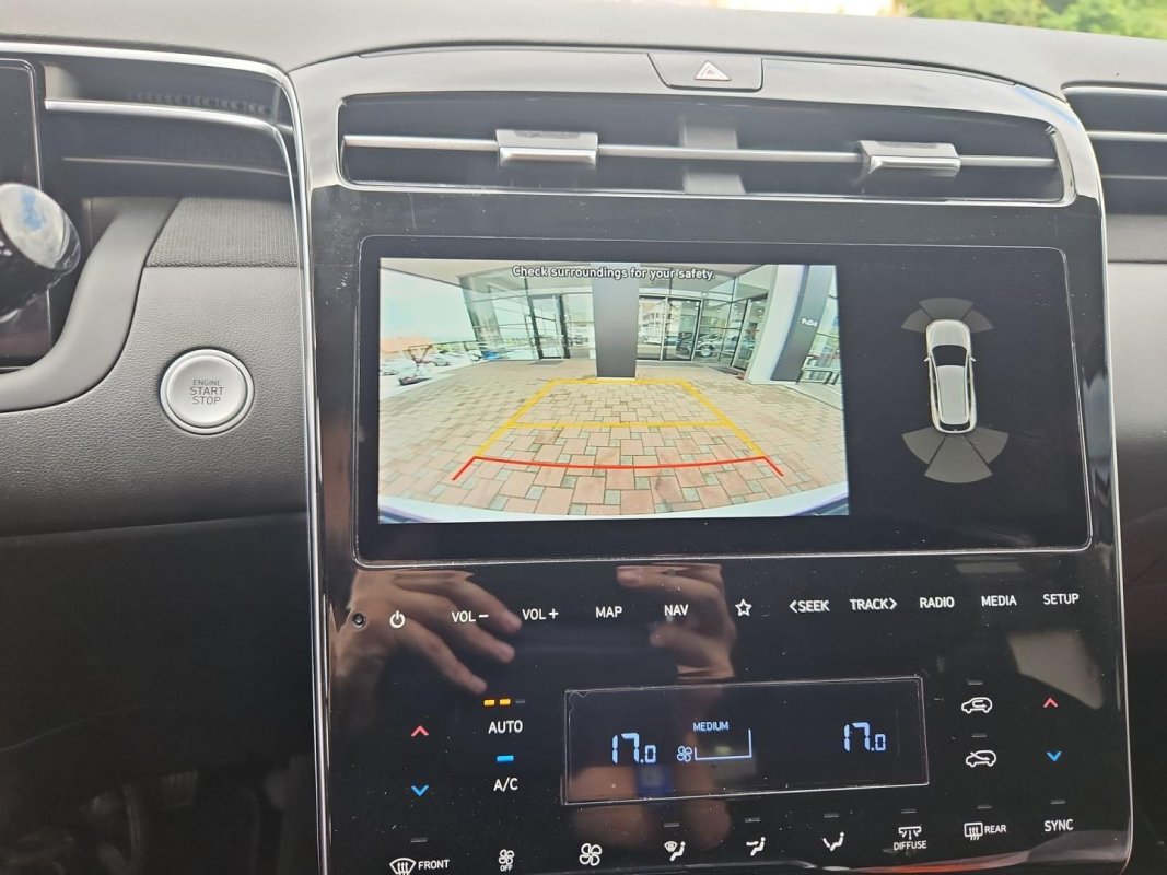 Automobil