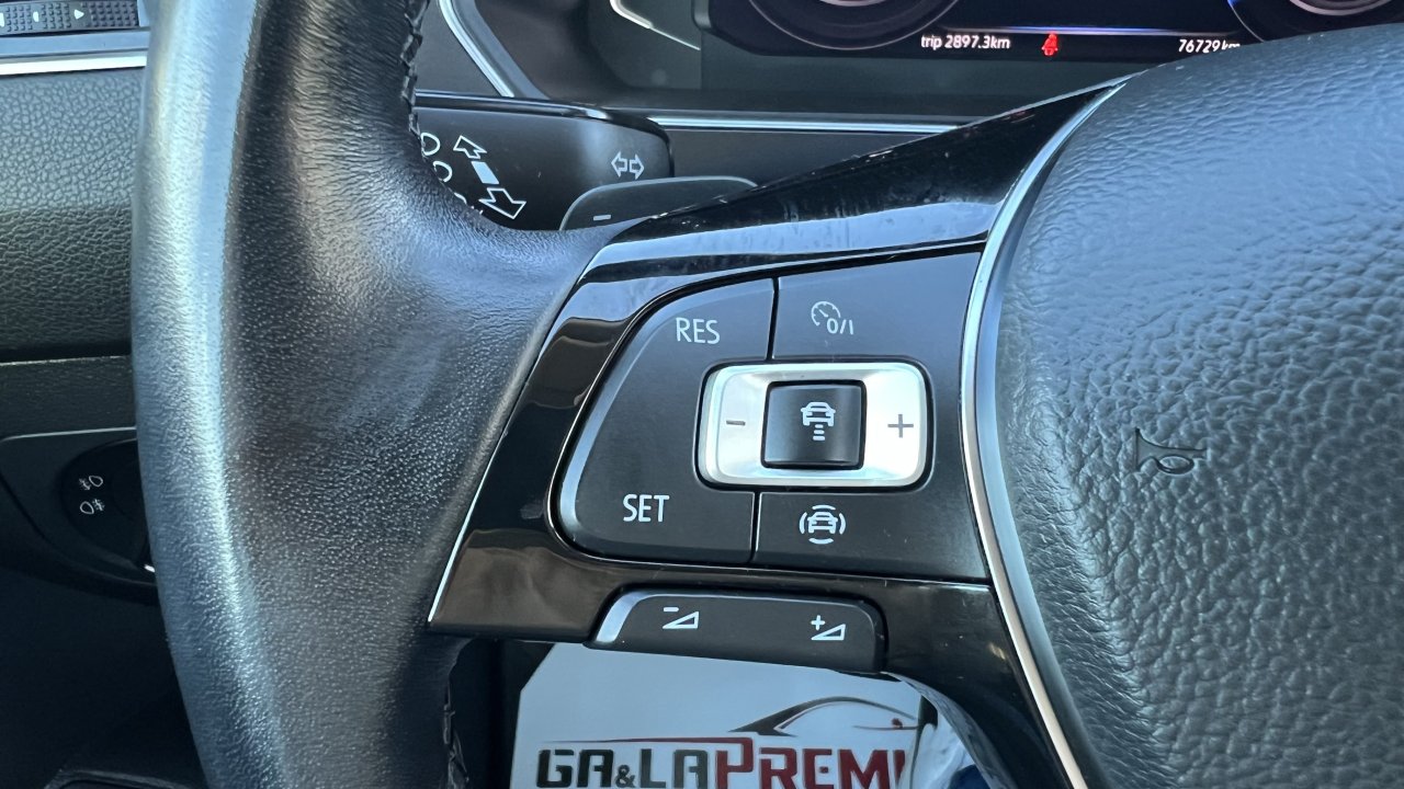 Automobil