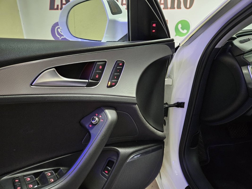 Automobil