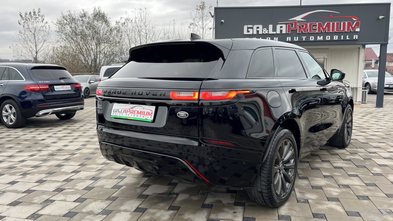 Automobil