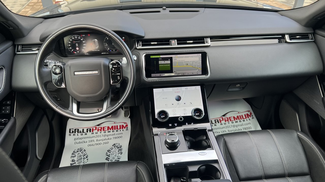 Automobil