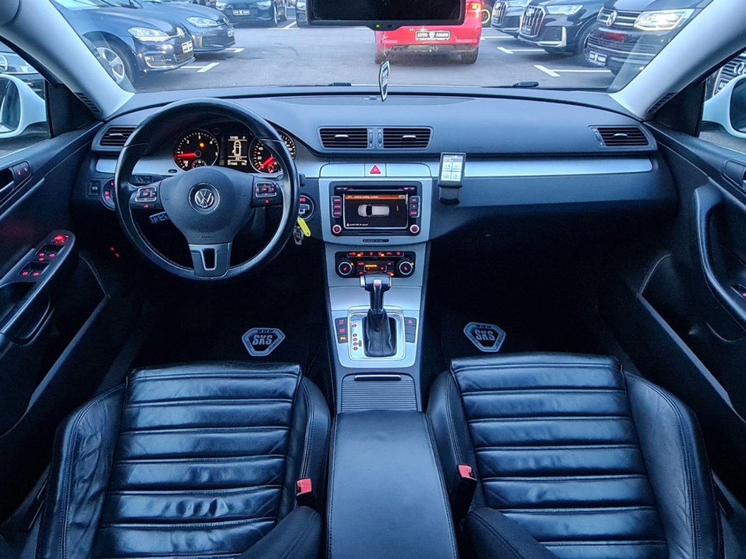 Automobil