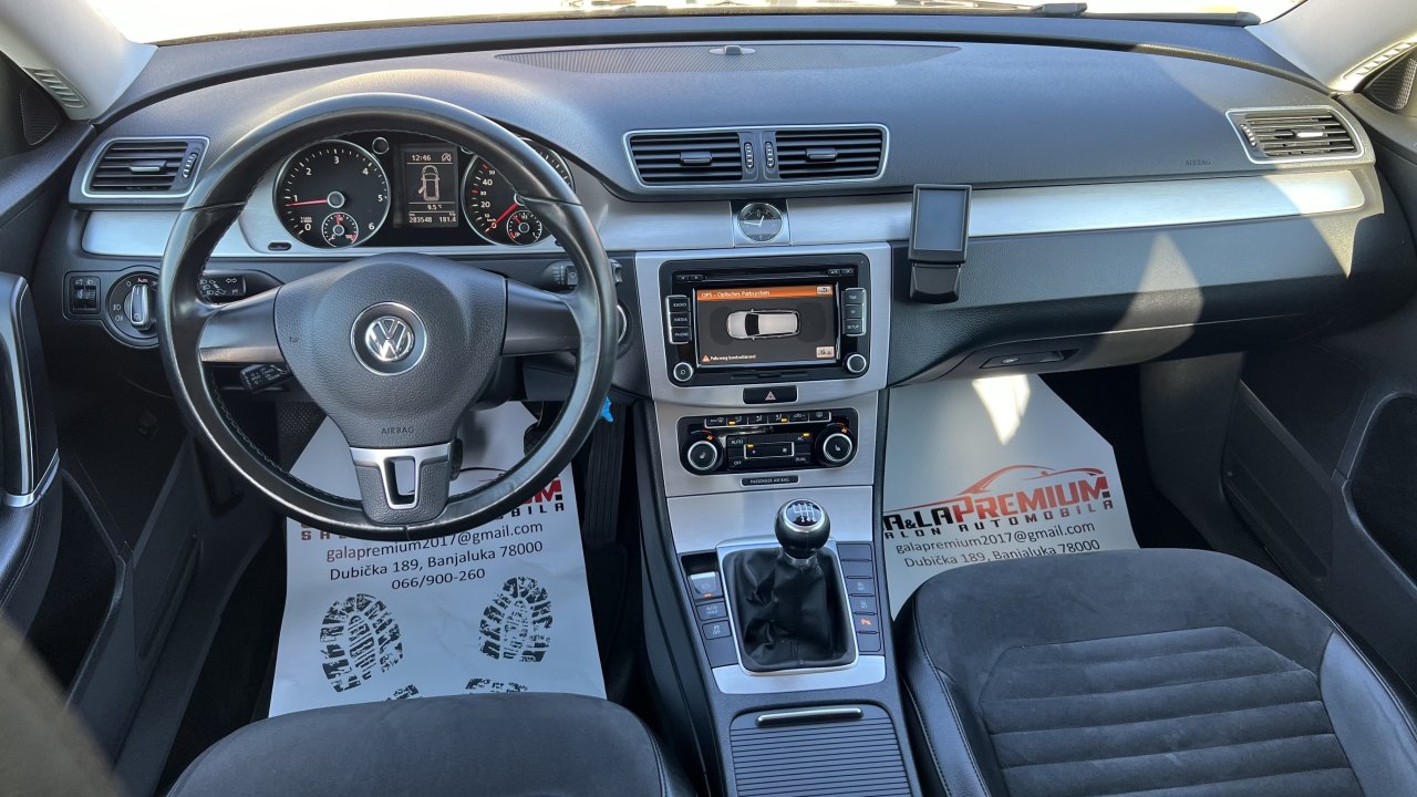 Automobil