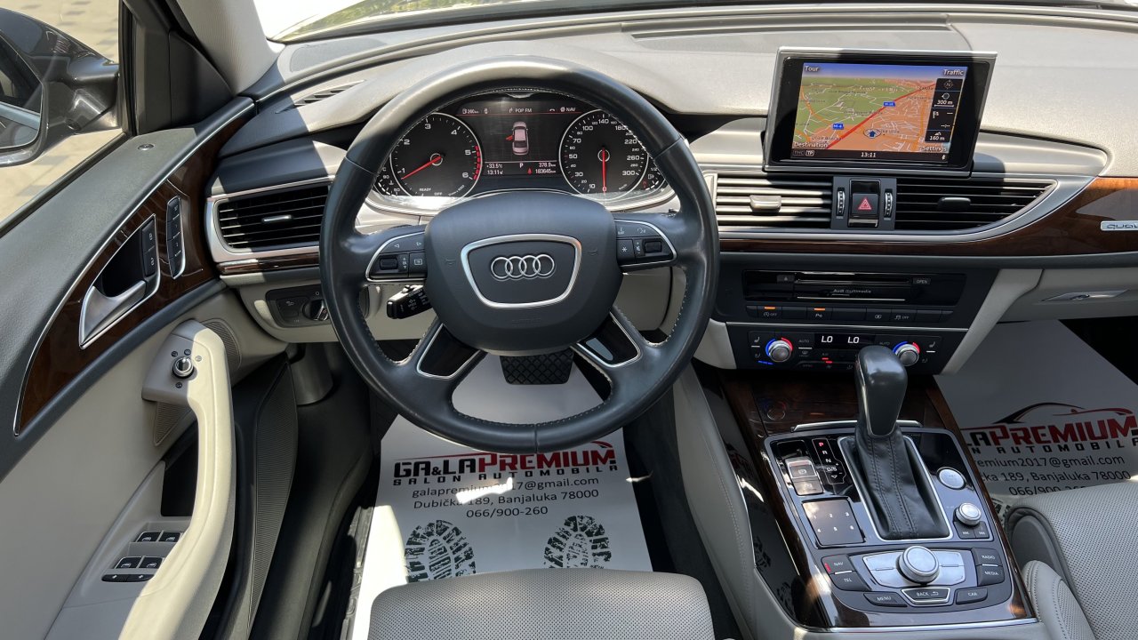 Automobil
