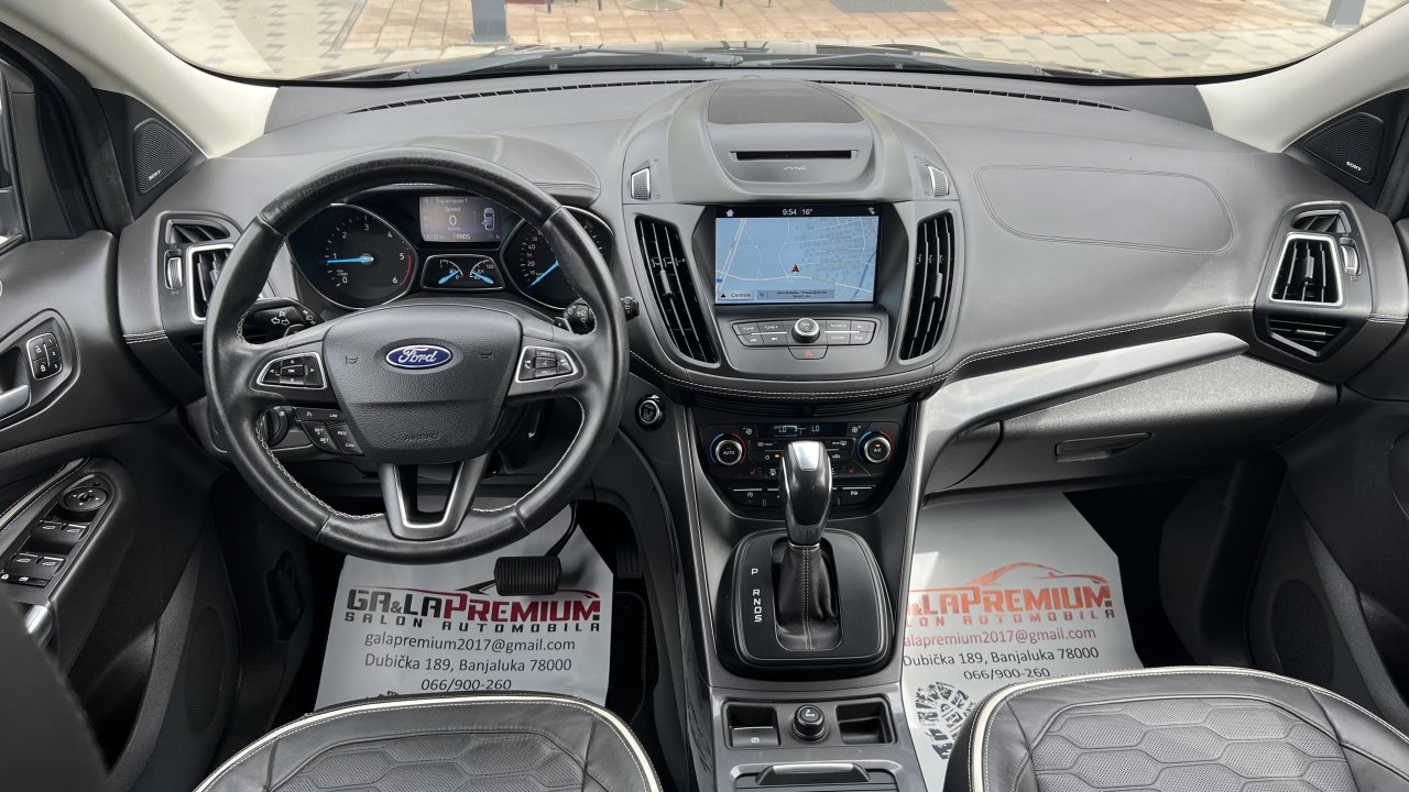 Automobil