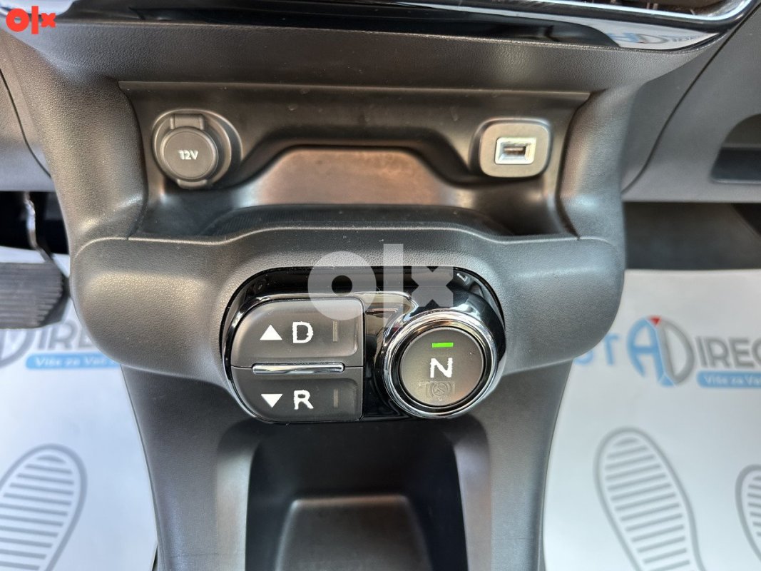 Automobil