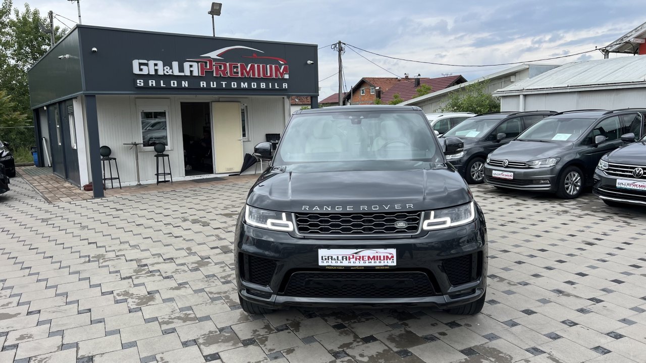 Automobil