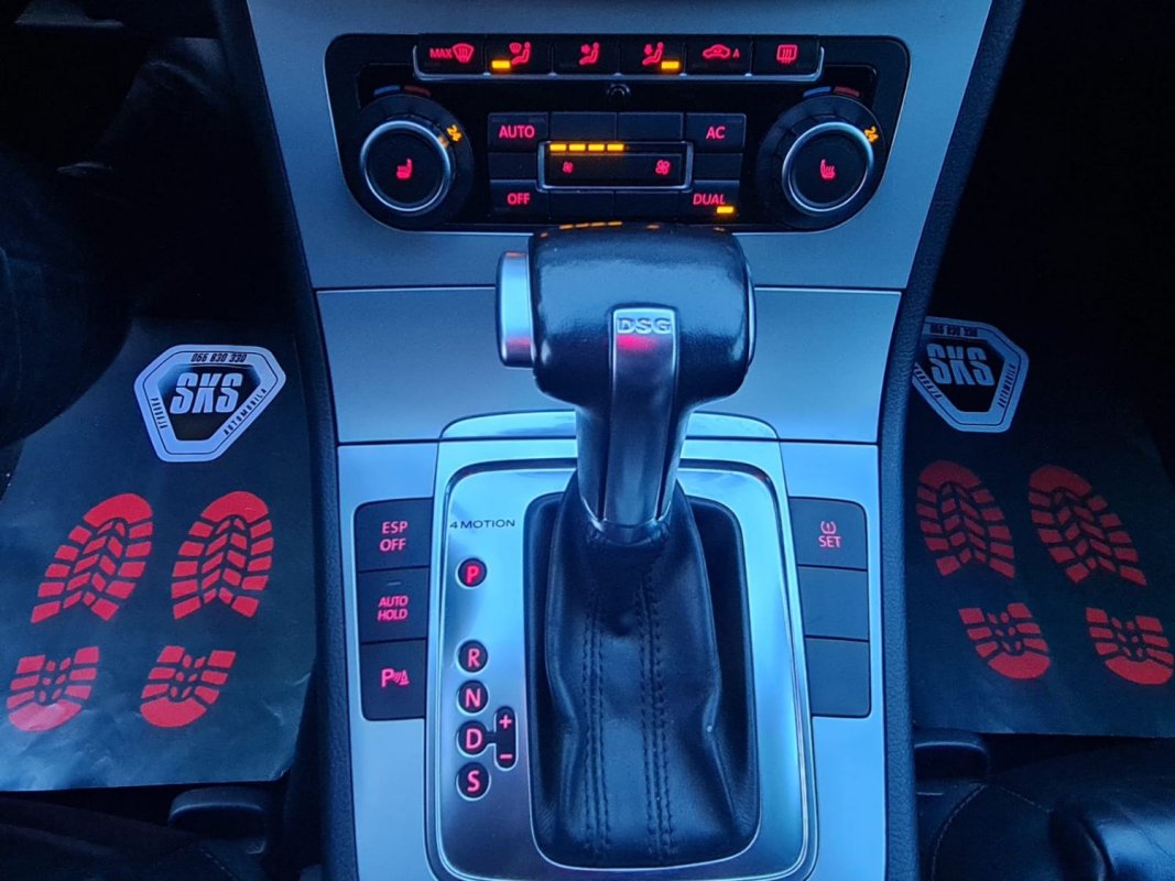 Automobil