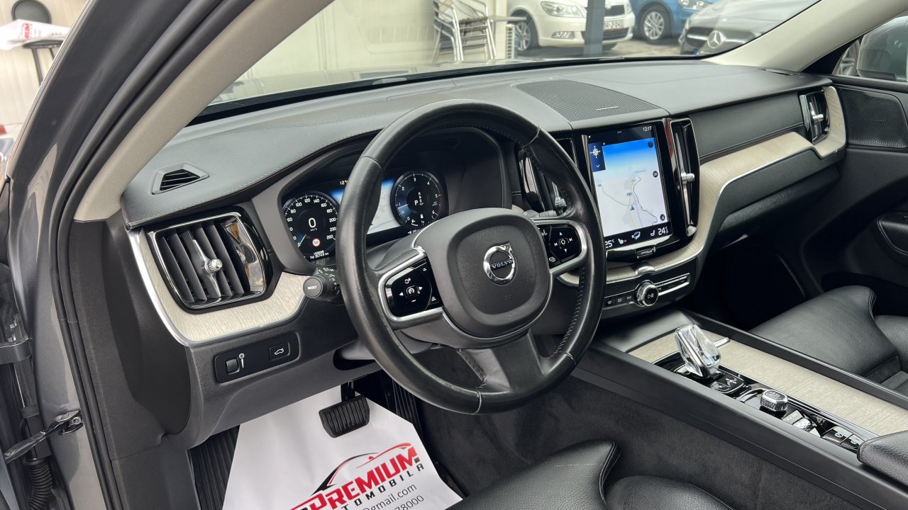 Automobil