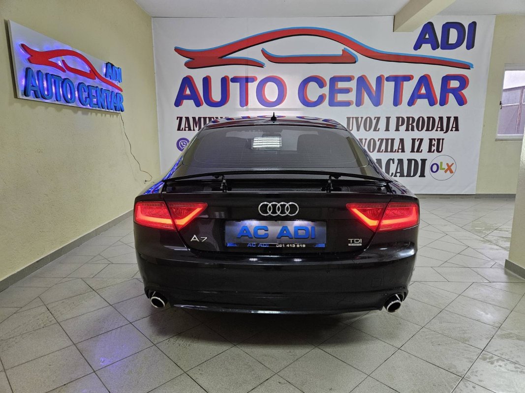Automobil