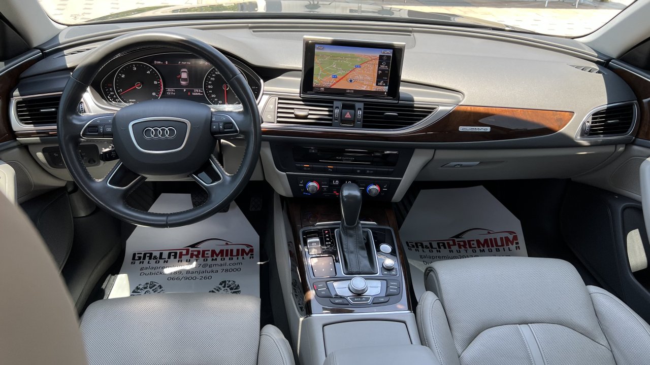 Automobil