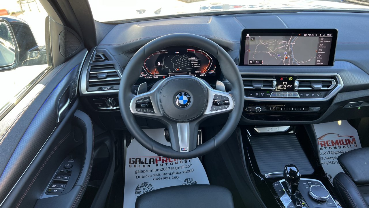 Automobil