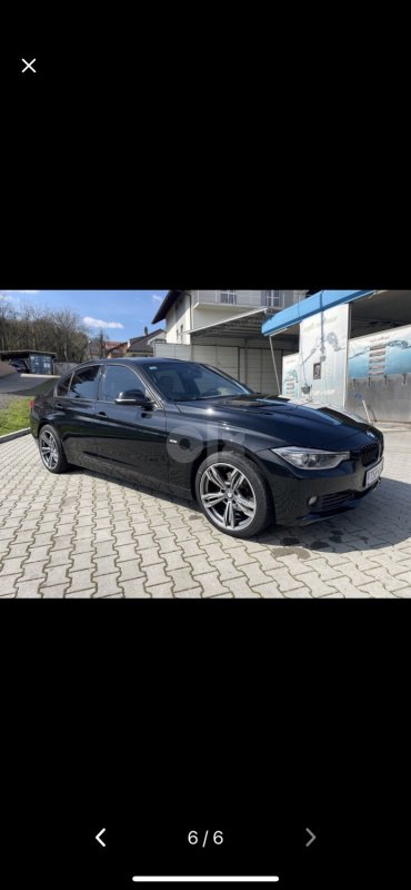 Automobil
