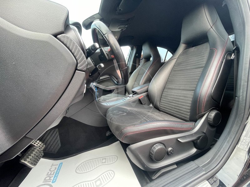 Automobil