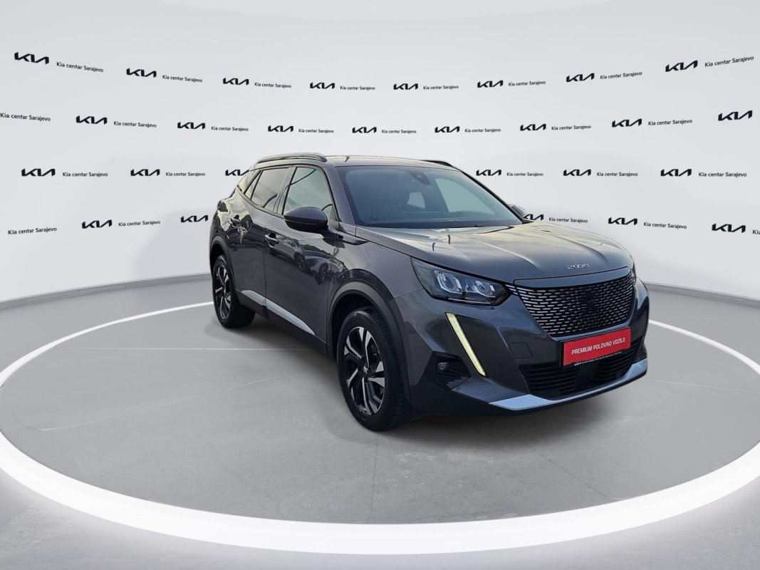 Automobil