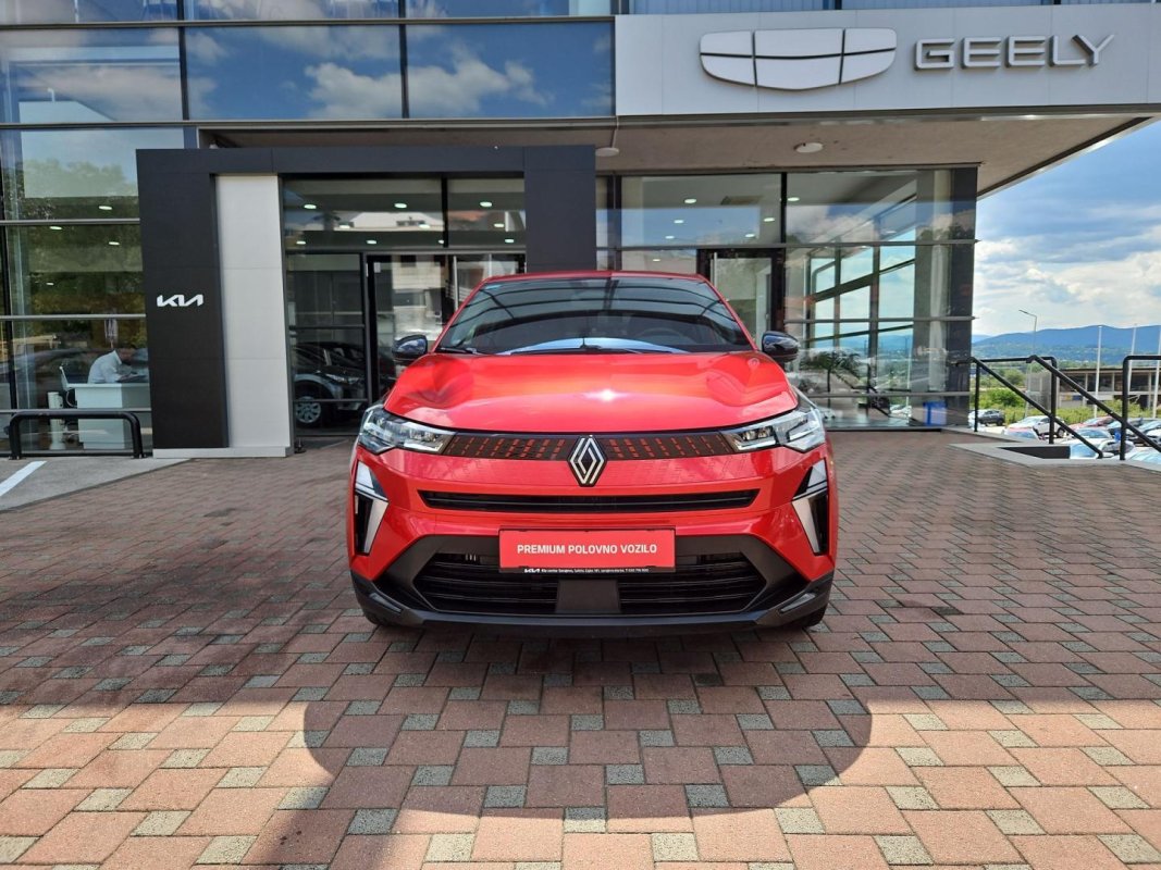 Automobil