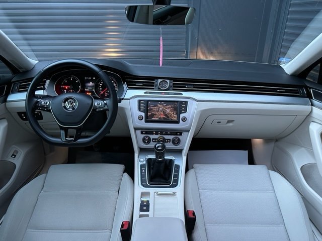 automobil Automobil