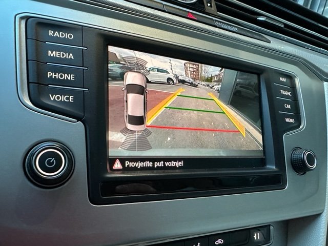 automobil Automobil