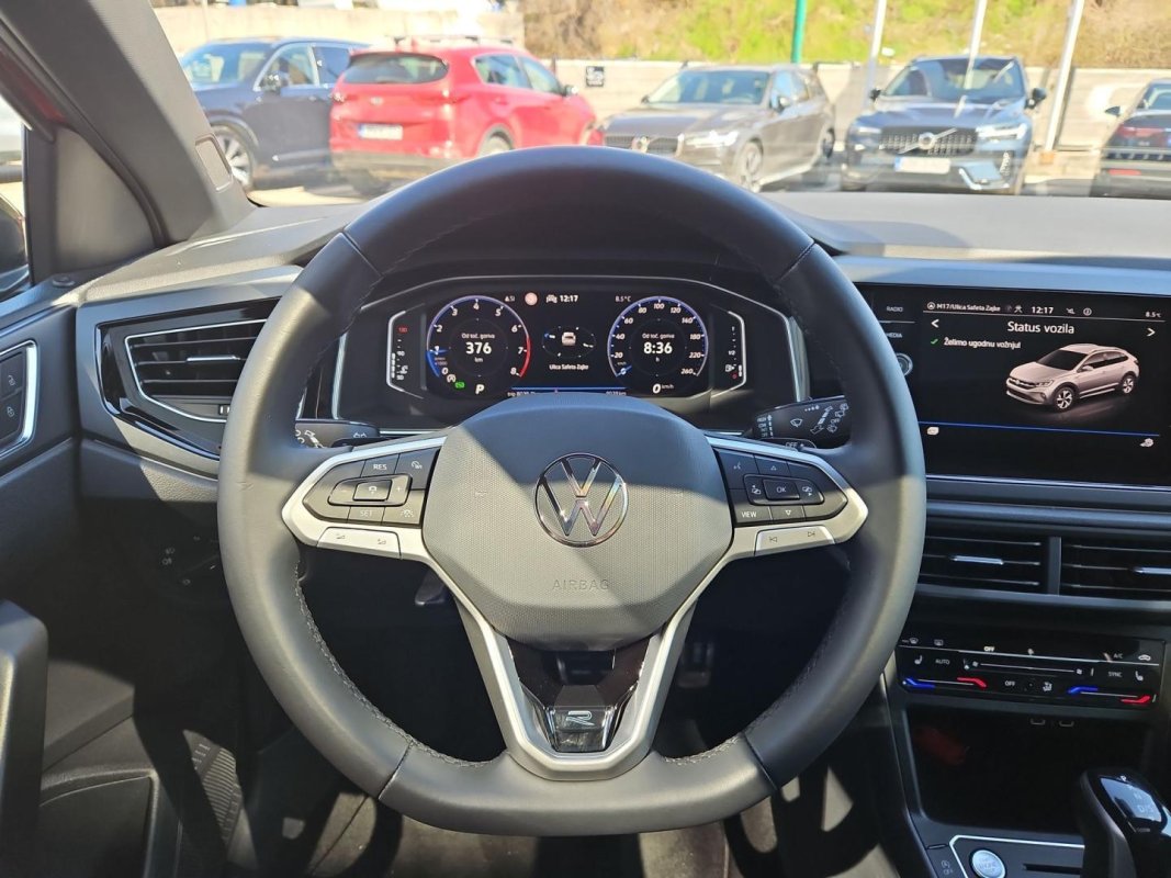 automobil Automobil