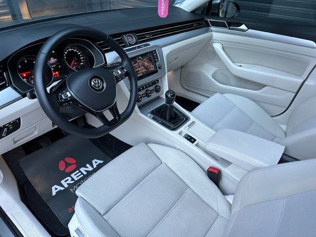 automobil Automobil