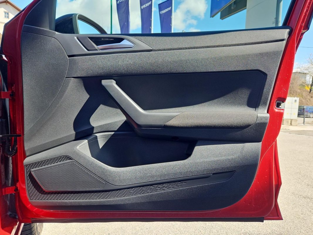 automobil Automobil
